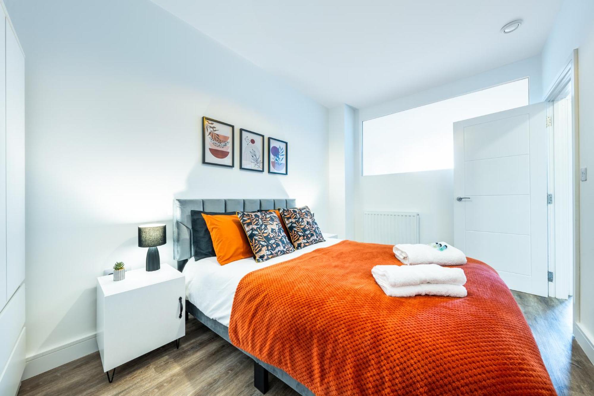 - Free Parking - Private Bathroom - Netflix - 4 Mins Walk To Station - 20 Mins Direct Trains To London Apartment Potters Bar
